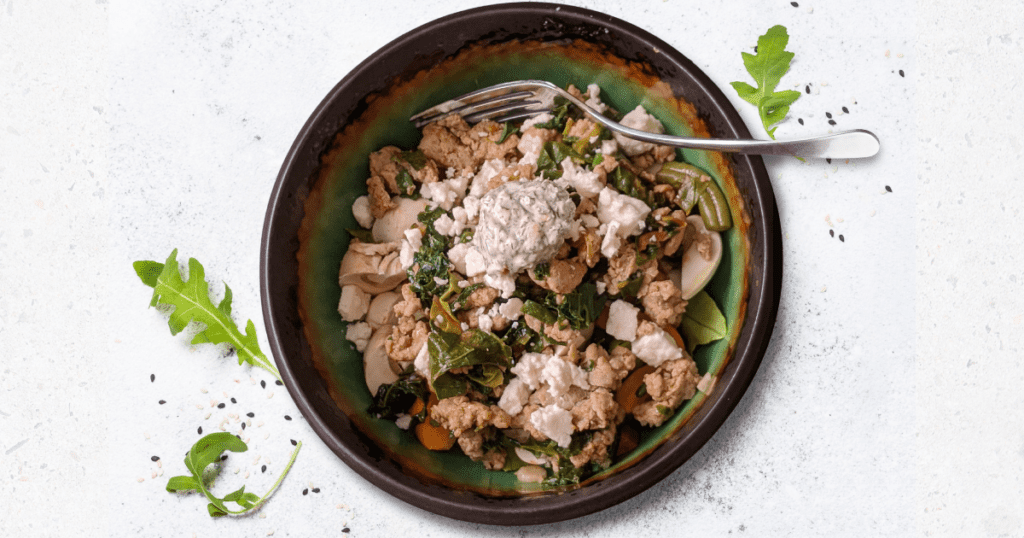 Mediterranean bowls - This Greek Chicken Bowl with baby greens includes all the wonderful flavors of the Mediterranean diet.