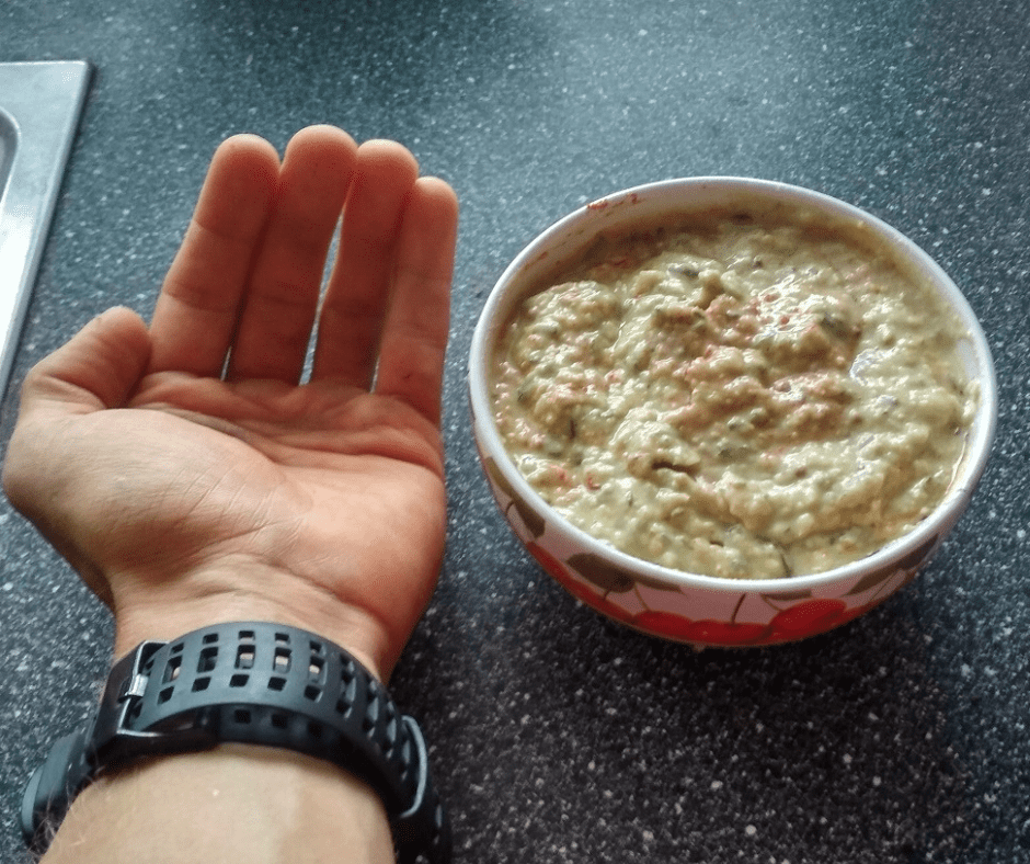 Hand portion control for legumes protein and carbs in recipes